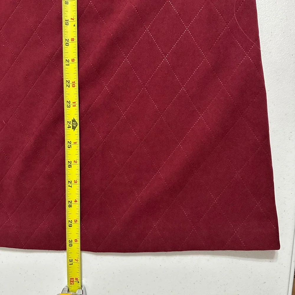 Koret NWOT‎ Burgundy Red Diamond Pattern Skirt A-line Midi Length Side Zip Sz 10